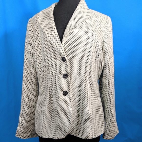 Liz Claiborne Jackets & Blazers - White and Black Textured Blazer Three Button Soft